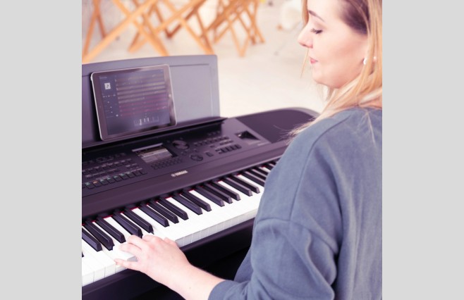 Yamaha DGX670 White Digital Piano Homepack Bundle - Image 5